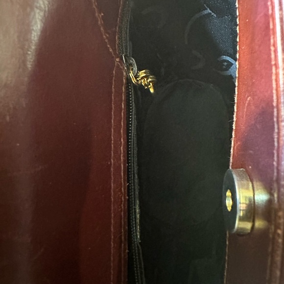Authentic Salvatore Ferragamo Bucket bag - Picture 9 of 10
